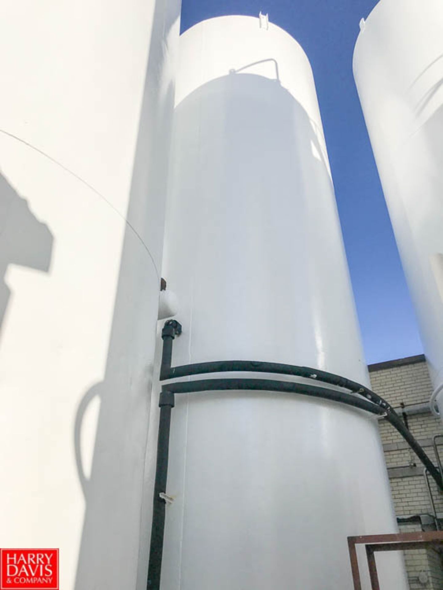 Cherry Burrell 25,000 Gallon S/S Refrigerated Silo with Horizontal Agitator, RTD Sensor