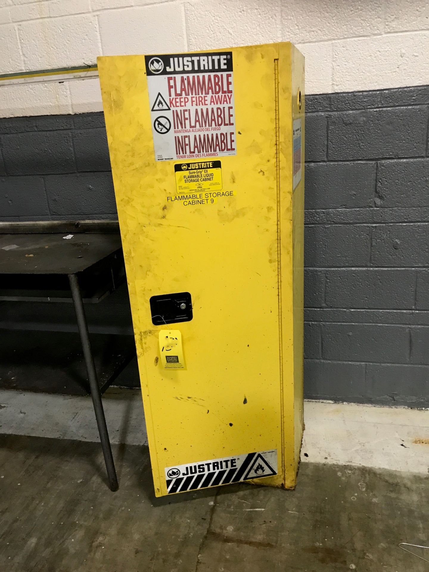 Justrite 22 Gallon Flammable Storage Cabinet (Located in Seneca, MO) Rigging: $ 25