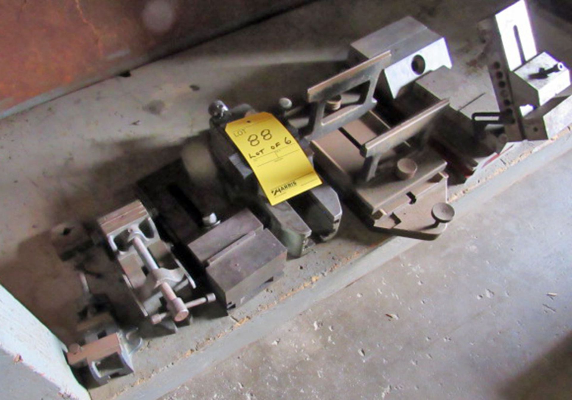 Lot of 6 Small Vises - Image 2 of 3