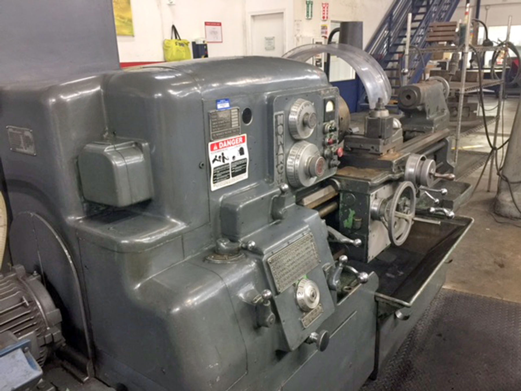 16 x 30 monarch series 62 model 1610 engine lathe loading charge rh  bidspotter com Wood Planer Manual ...