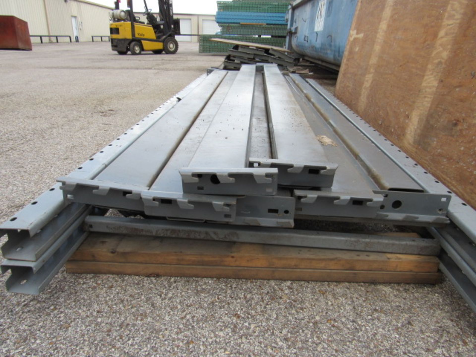 Lot of Pallet Racks with Uprights and Cross Beams - Image 13 of 14