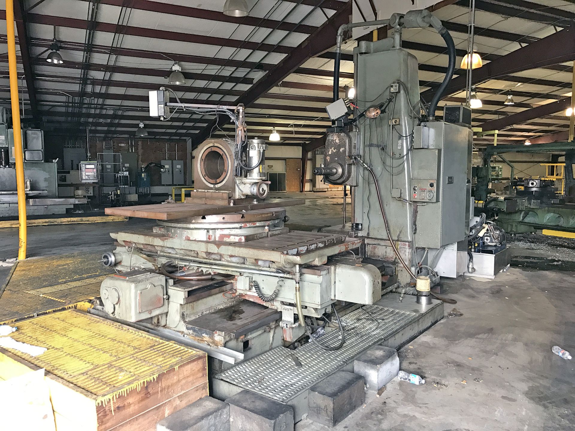 4" Lucas Table Type Horizontal Boring Mill