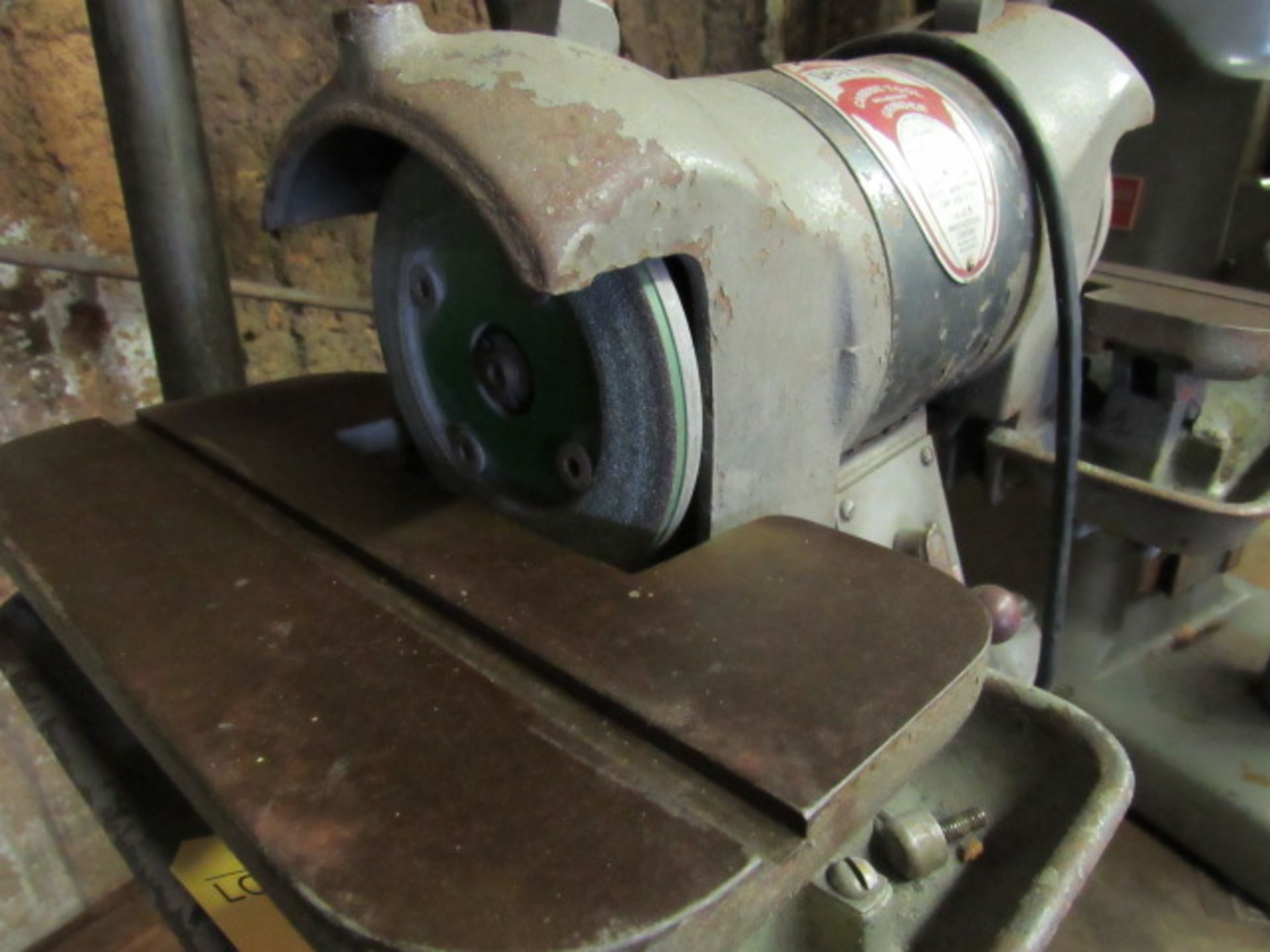 Delta Carbide Tool Grinder - Image 4 of 5