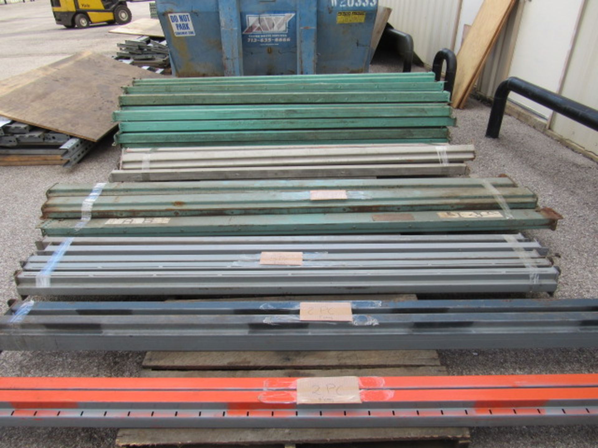 Lot of Pallet Racks with Uprights and Cross Beams - Image 3 of 14