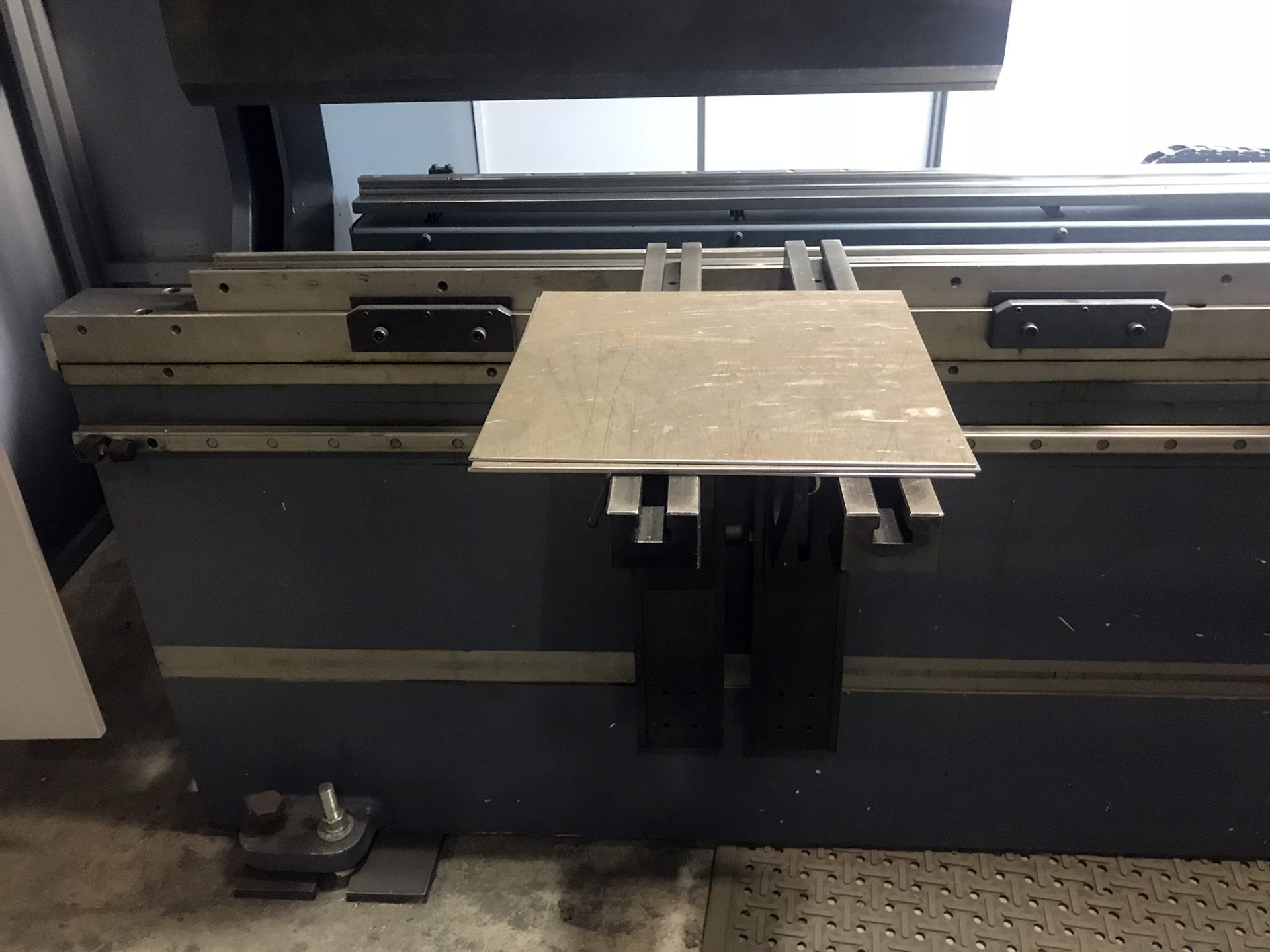 Durma Model AD-S 40175 7 Axis CNC Hydraulic Press Brake with Delem DA-66W Control - Image 3 of 16