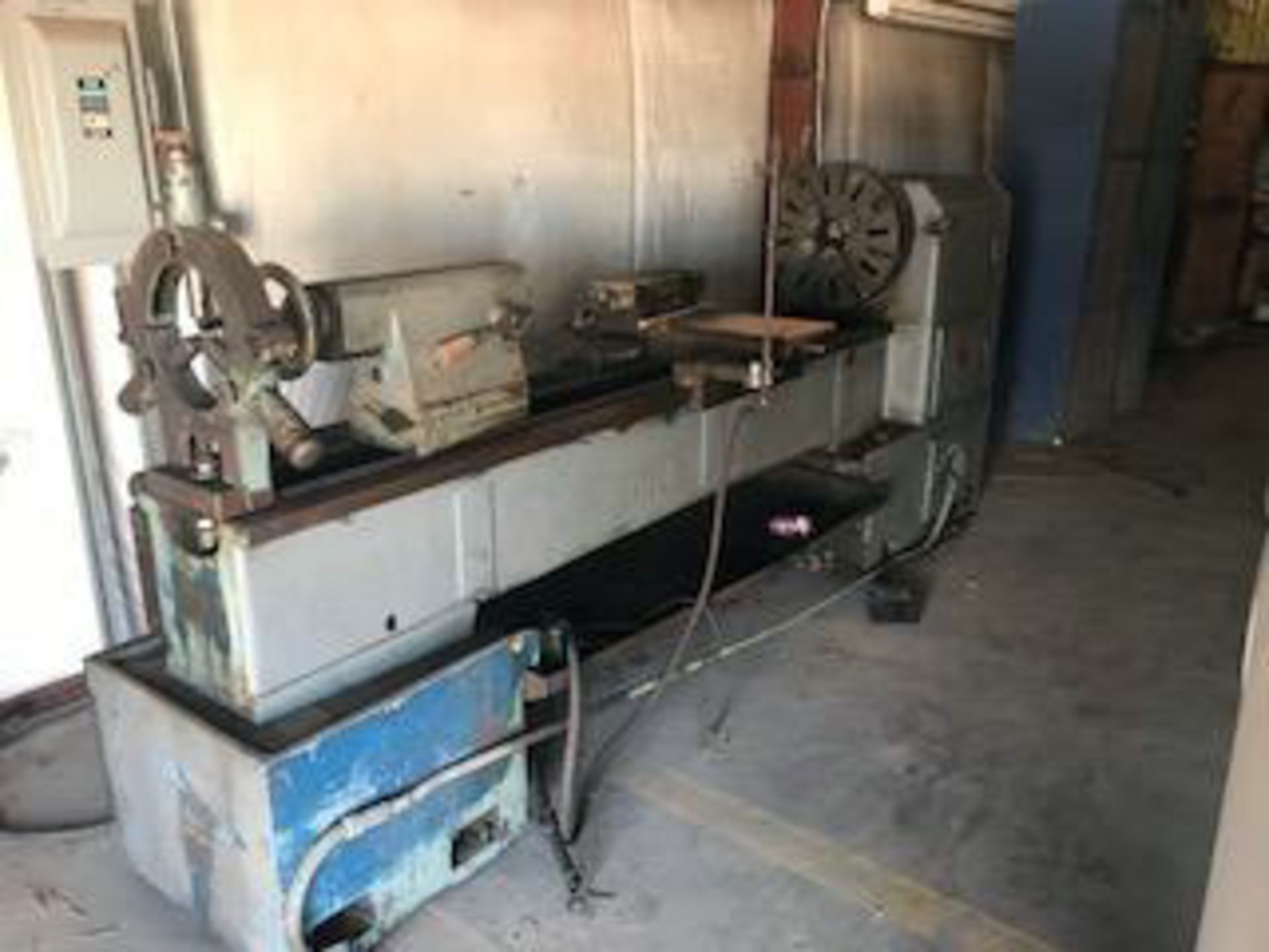 24" x 80" NL 2000 Engine Lathe