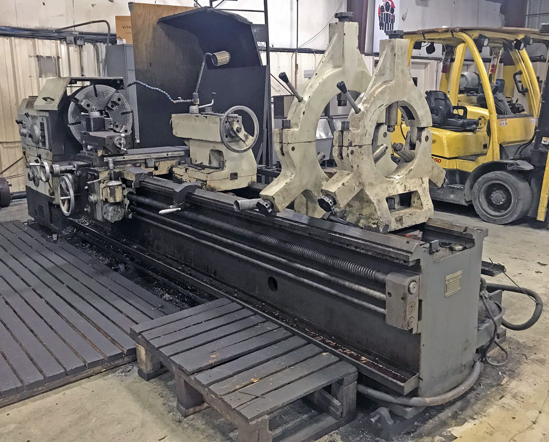 32" x 120" Vanguard Model CW6280/3000 Engine Lathe