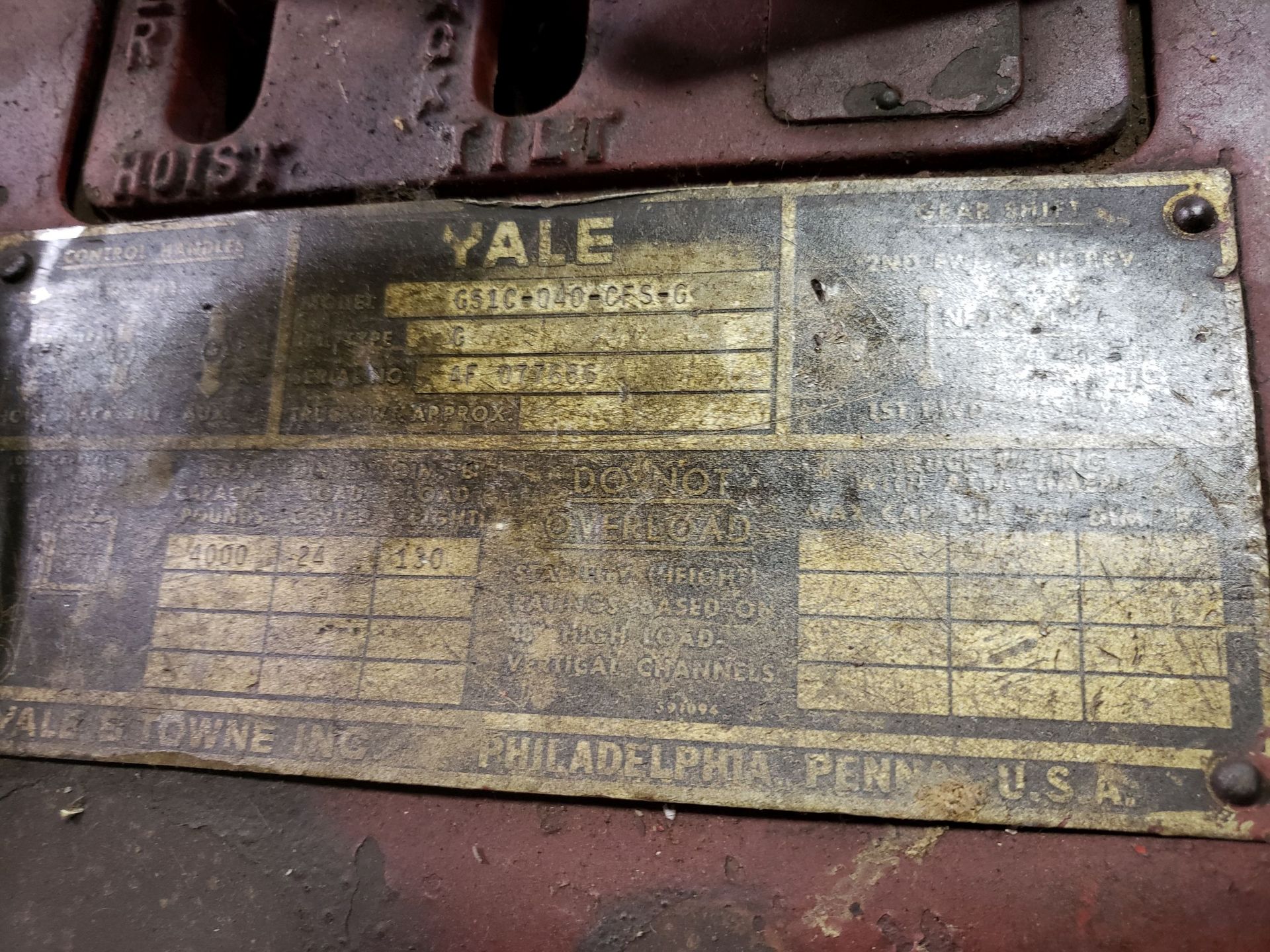 YALE 4000 LB FORKLIFT MODEL G51C-040-CFS-G, SN AF-077686, GAS OR LP, SOLID TIRE, SEE THRU 2 STAGE - Image 3 of 5