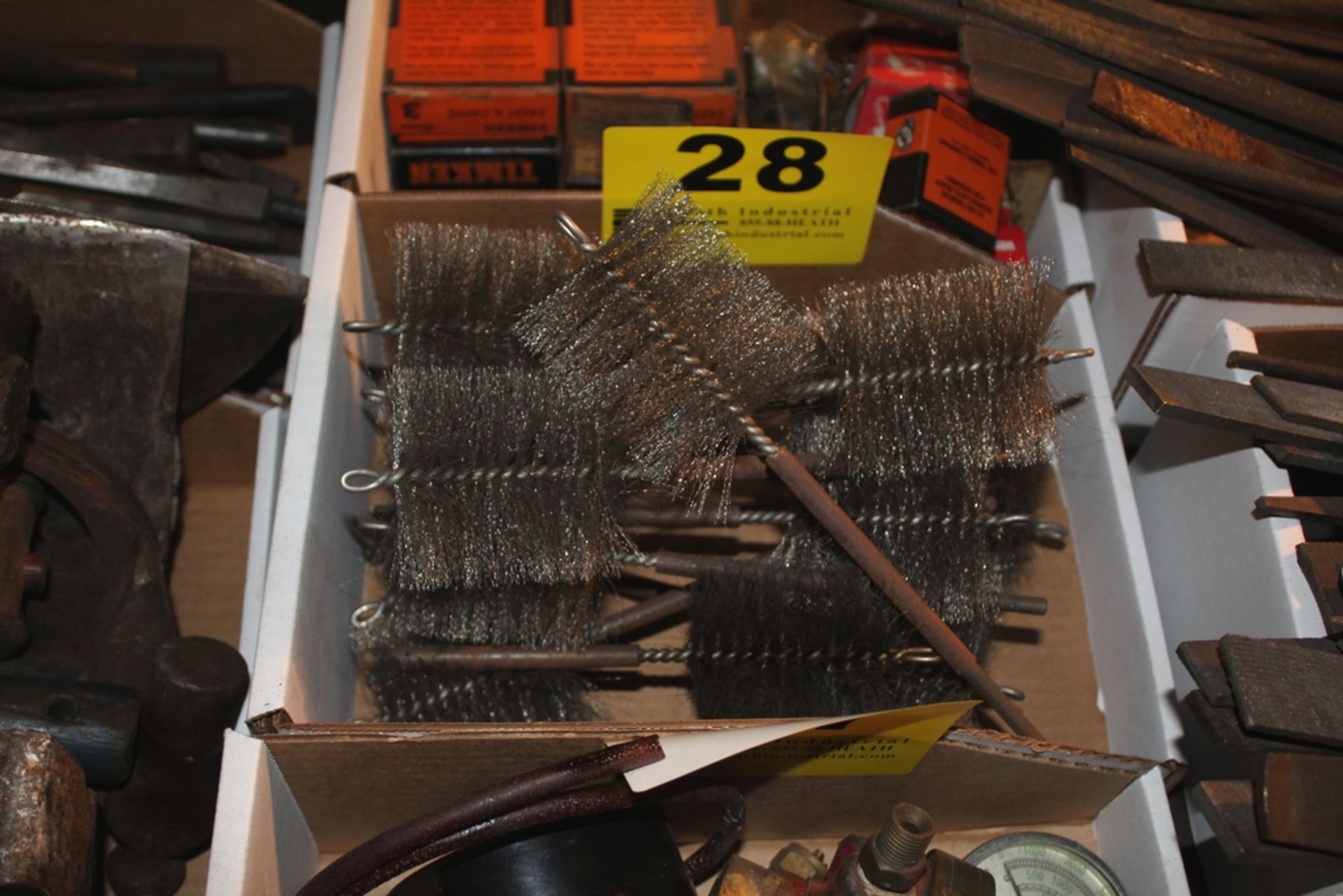 ASSORTED WIRE BRUSHES IN BOX