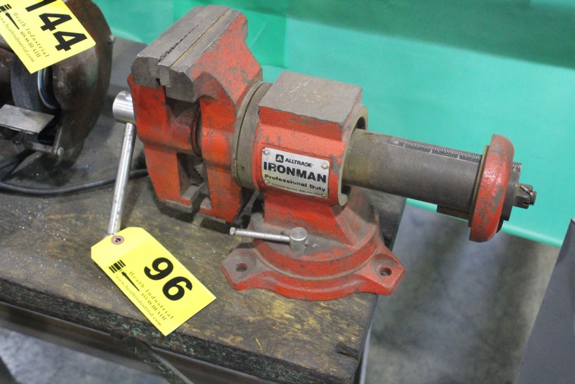 ALLTRADE IRONMAN 5” SWIVEL BENCH VISE