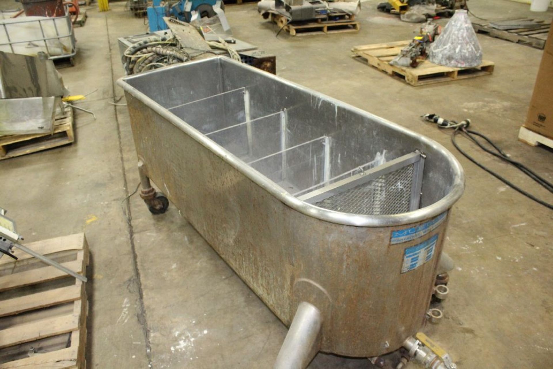MUELLER WASH TANK, COMPARTMENTALIZED, 61" X 21" X 22"