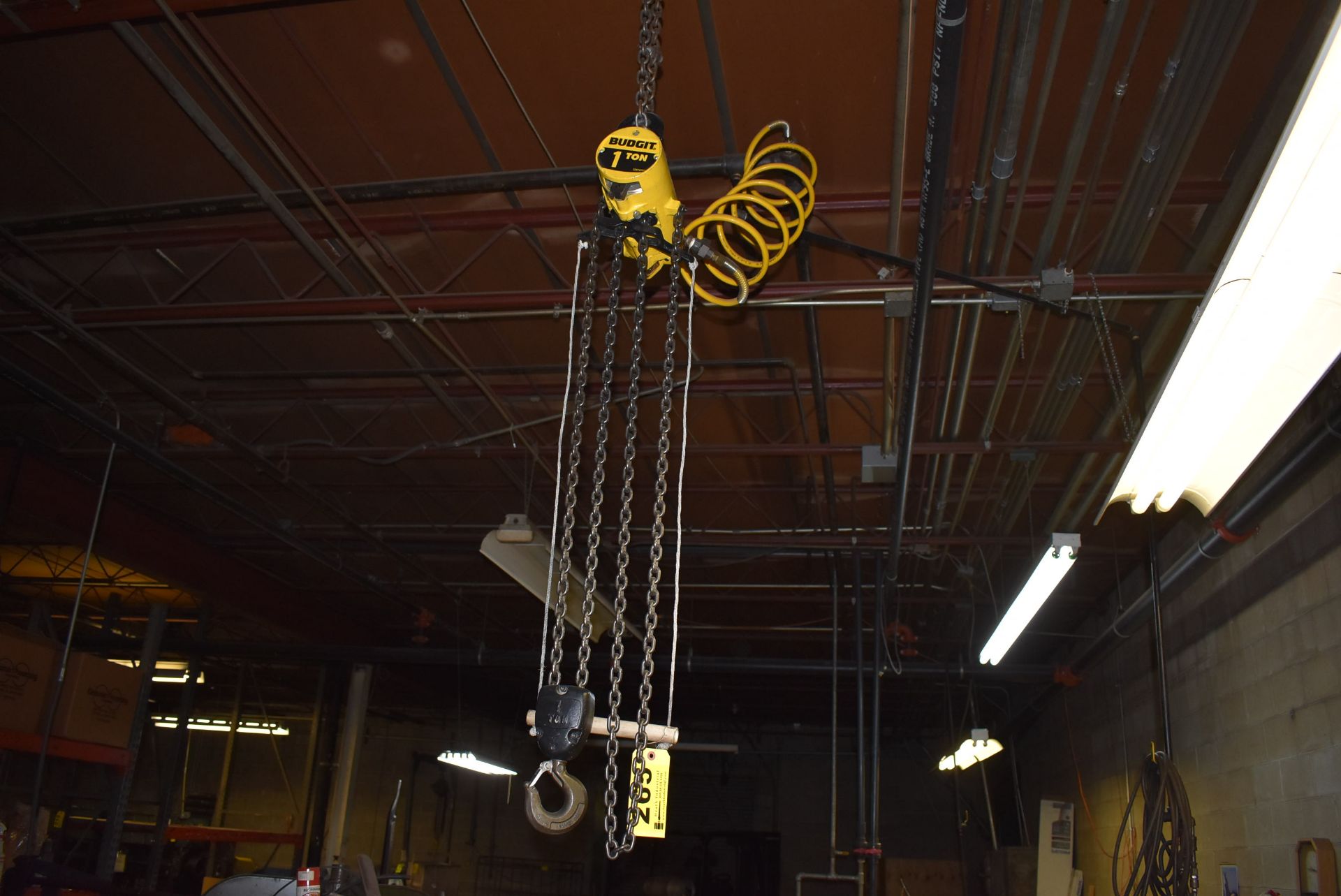 BUDGET 1 TON PNEUMATIC CHAIN HOIST