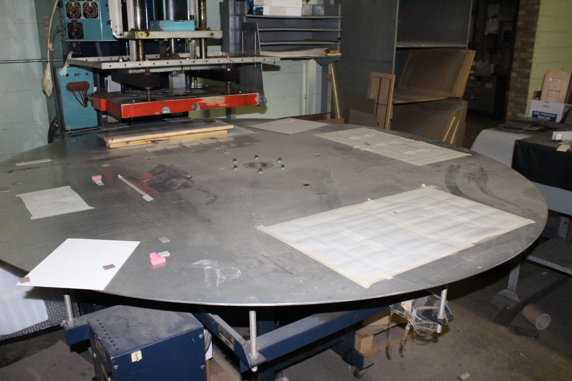 THERMATRON 10KW 4-STATION MODEL F10-25 SEALING PRESS, S/N 293484, WITH 84" TURN TABLE, PRE-SEAL AND - Image 6 of 6