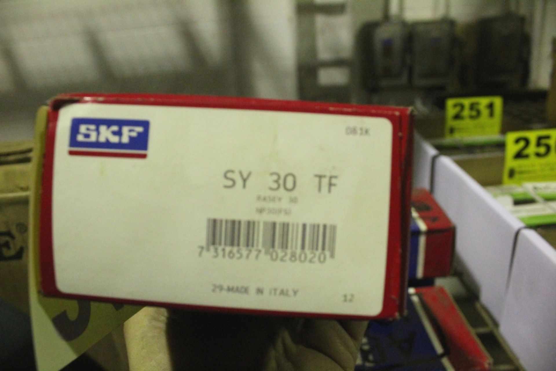 (4) SKF SY 30 TF PILLOW BLOCK BALL BEARING UNIT - TWO-BOLT BASE, 30 MM ID, ROUND BORE, CAST IRON, - Image 3 of 3