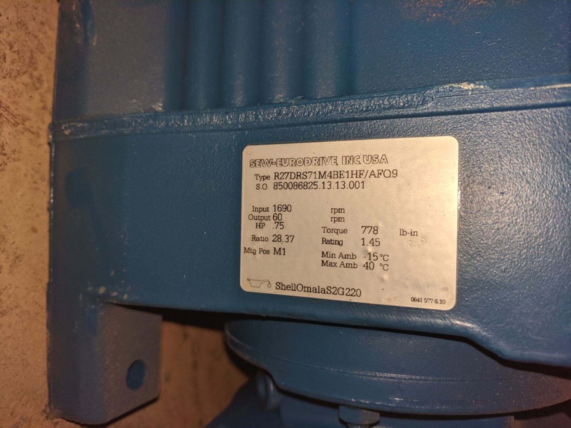 SEW EURODRIVE TYPE R27DRS71M4BE1HF/AFQ9 .75 HP 230/460V 1690/60 RPM MULTISTAGE HELICAL GEARMOTOR - Image 3 of 3