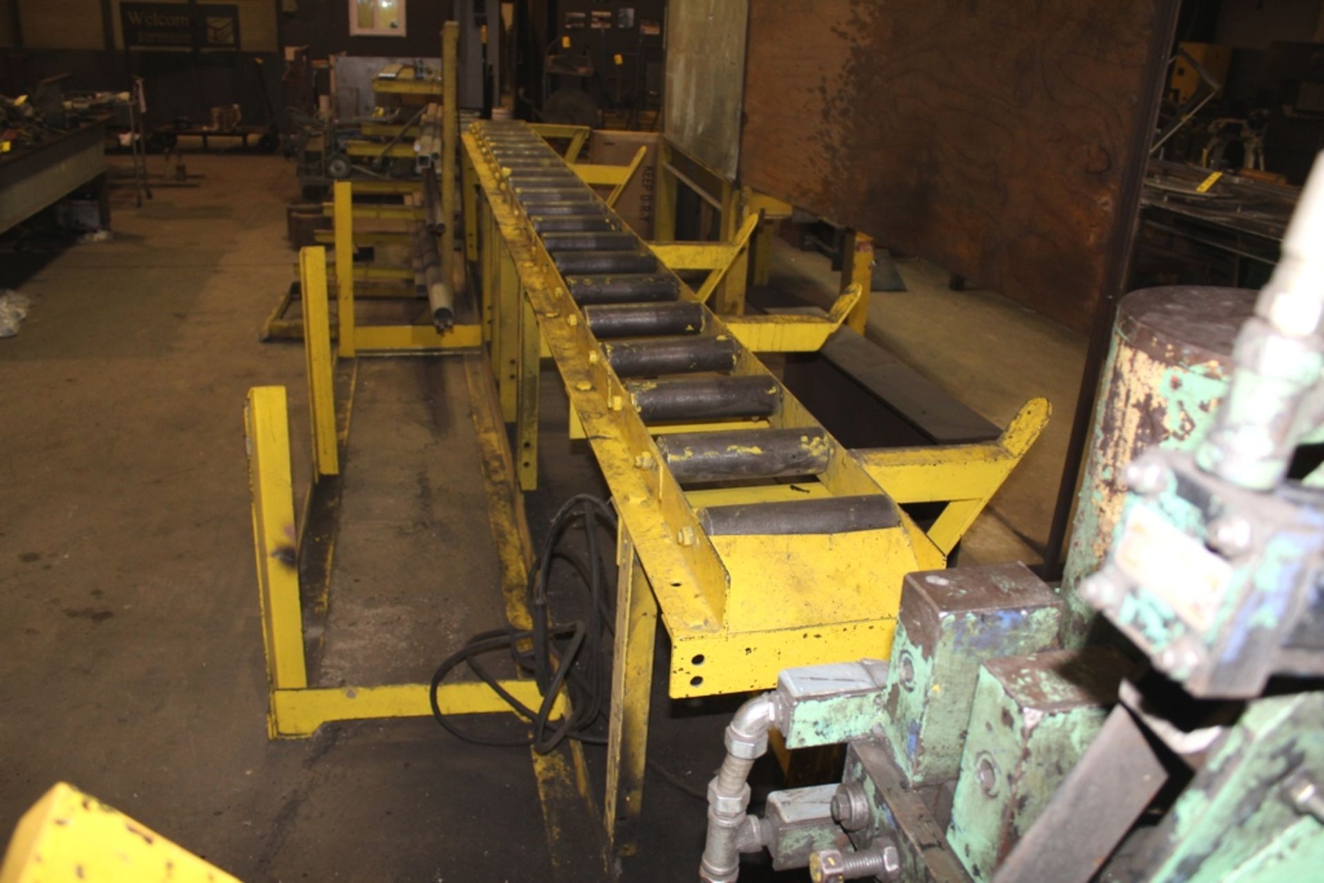 FABRILINE CNC HYDRAULIC ANGLE PUNCH, APPROX. 60 TON, APPROX. 4”X4”X1/4” CAPACITY, INFEED & EXIT - Image 8 of 10