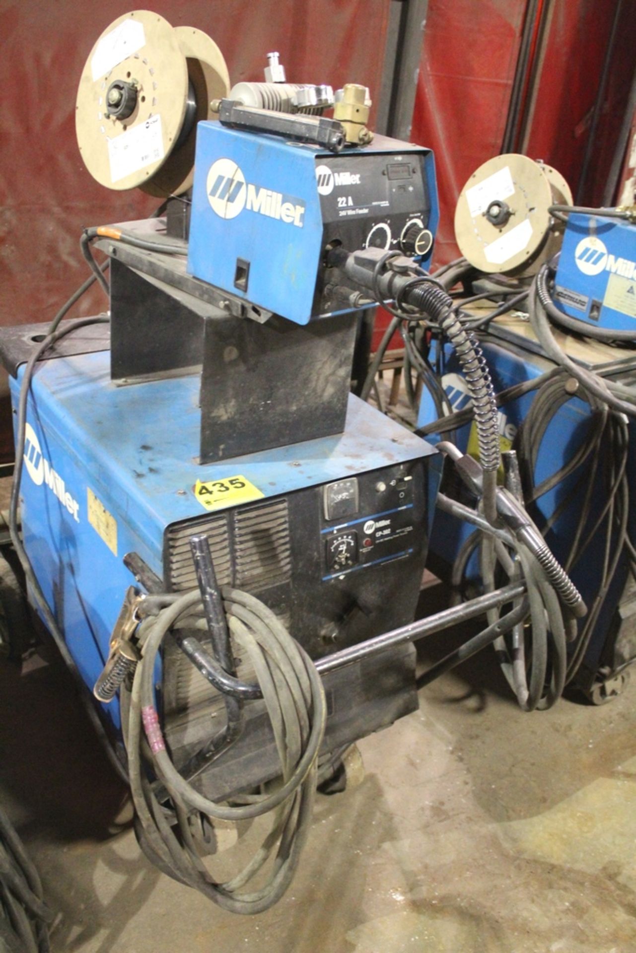 MILLER MODEL CP302 MIG WELDER, S/N LA293410 WITH MILLER 22A WIRE FEEDER