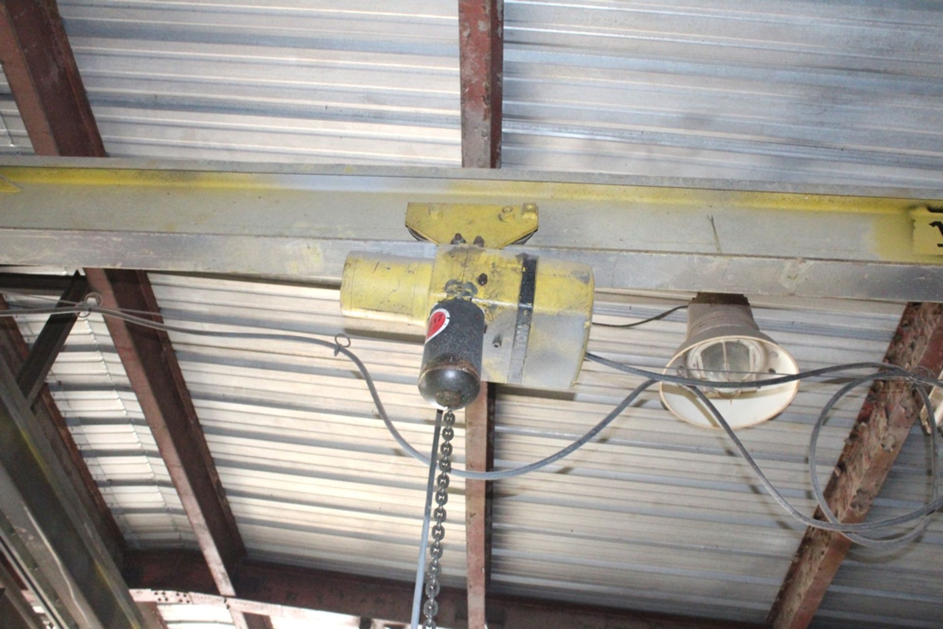 COLUMBUS MCKINNION 1-1/2 TON BRIDGE CRANE, APPROX 26' SPAN, 1.5" TON YALE ELECTRIC CHAIN HOIST - Image 2 of 2