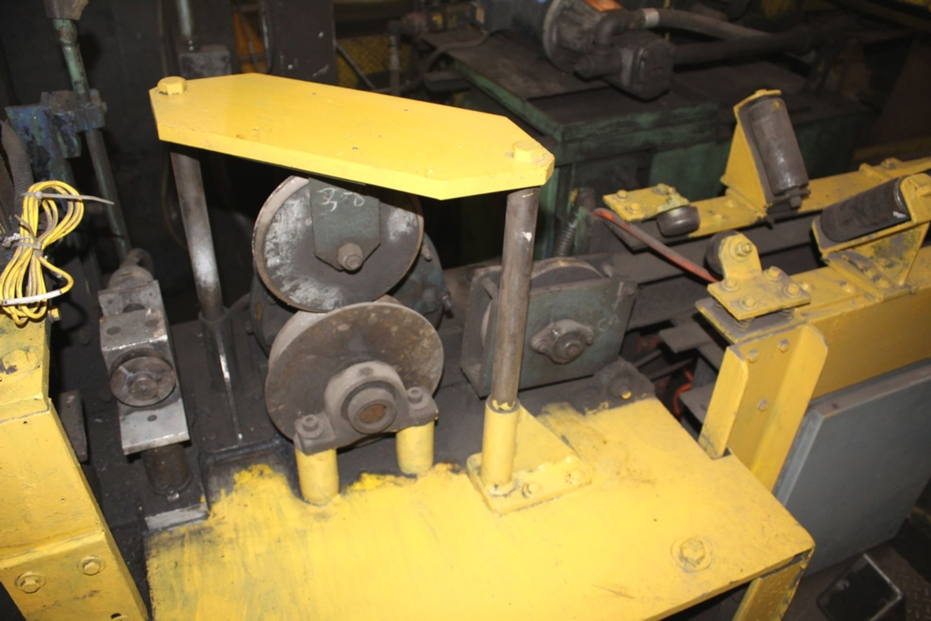 FABRILINE CNC HYDRAULIC ANGLE PUNCH, APPROX. 60 TON, APPROX. 4”X4”X1/4” CAPACITY, INFEED & EXIT - Image 6 of 10