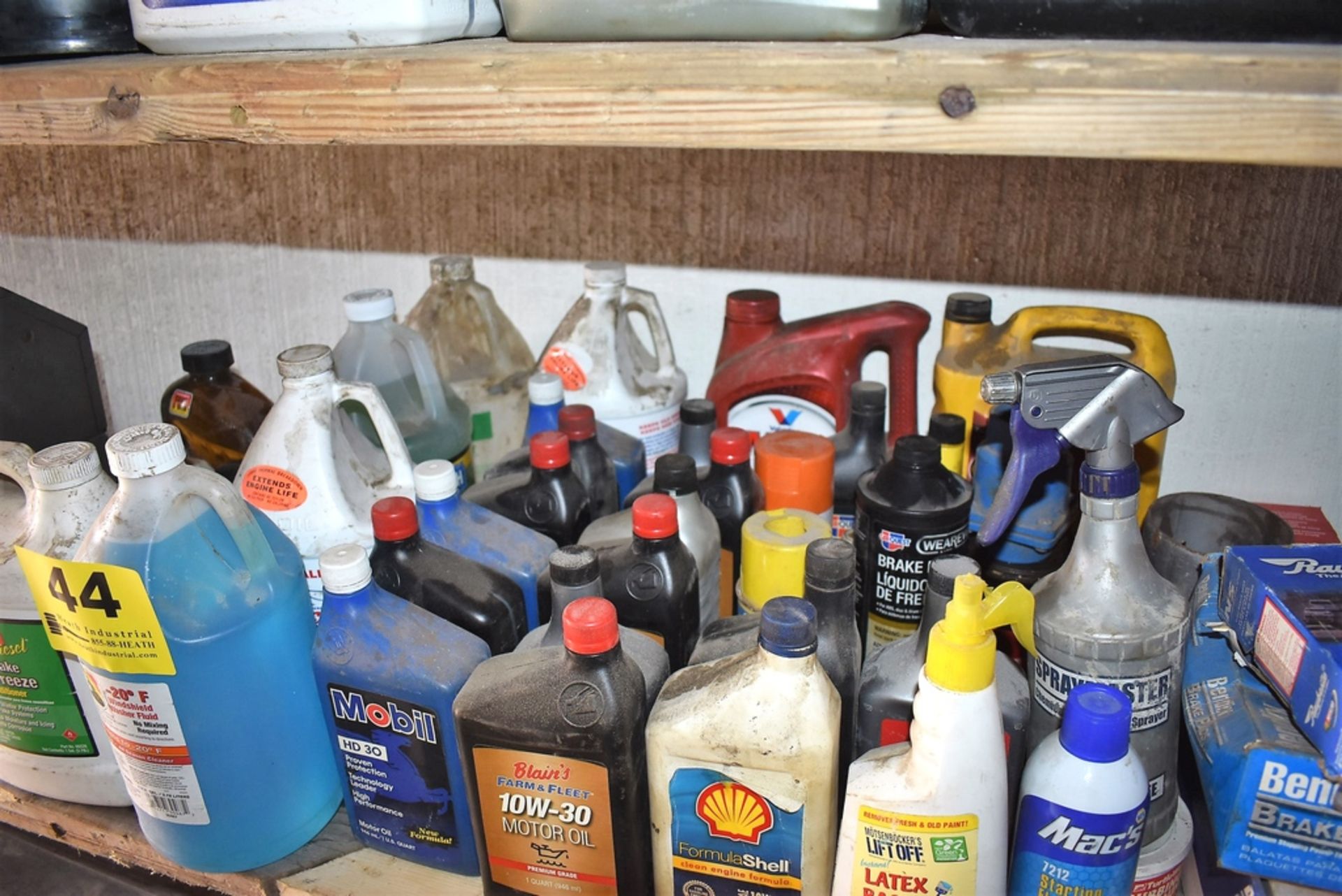 LARGE QUANTITY OF ASSORTED OIL, ANTIFREEZE & MISC. - Image 3 of 3