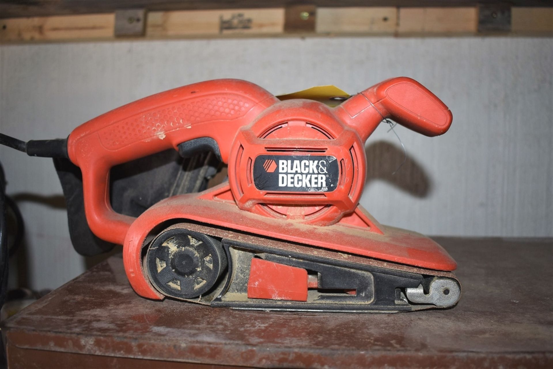 BLACK & DECKER 3" MODEL BR318 BELT SANDER