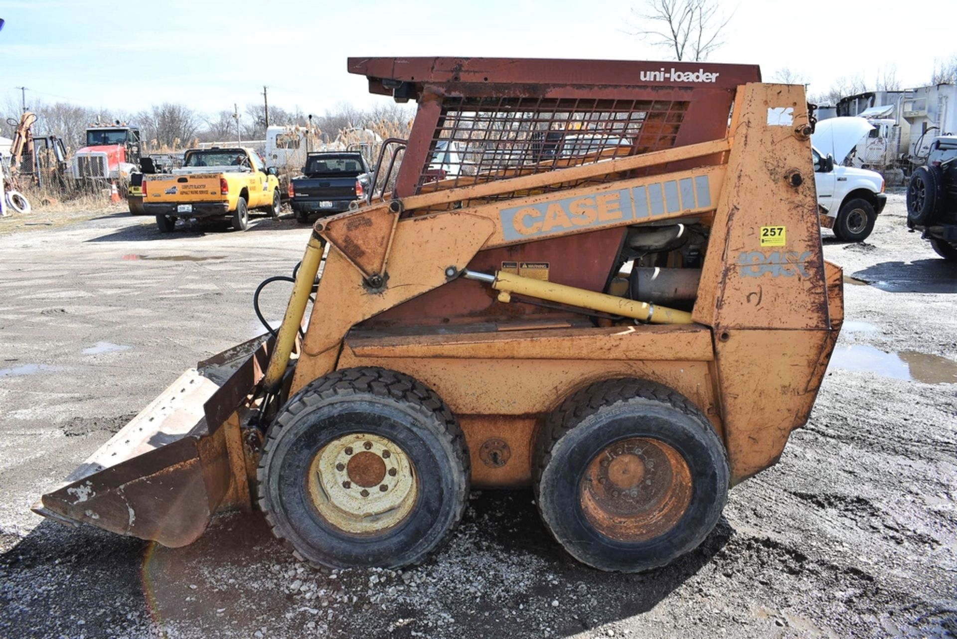 CASE 1845C SKID STEER LOADER S/N: JAF0068118 (1990) BUCKET, AUXILIARY HYDRAULICS, CANOPY, 12-16.5. - Image 2 of 17
