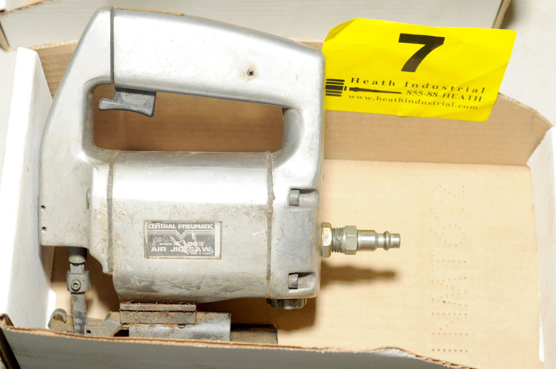 CENTRAL PNEUMATIC JIG SAW