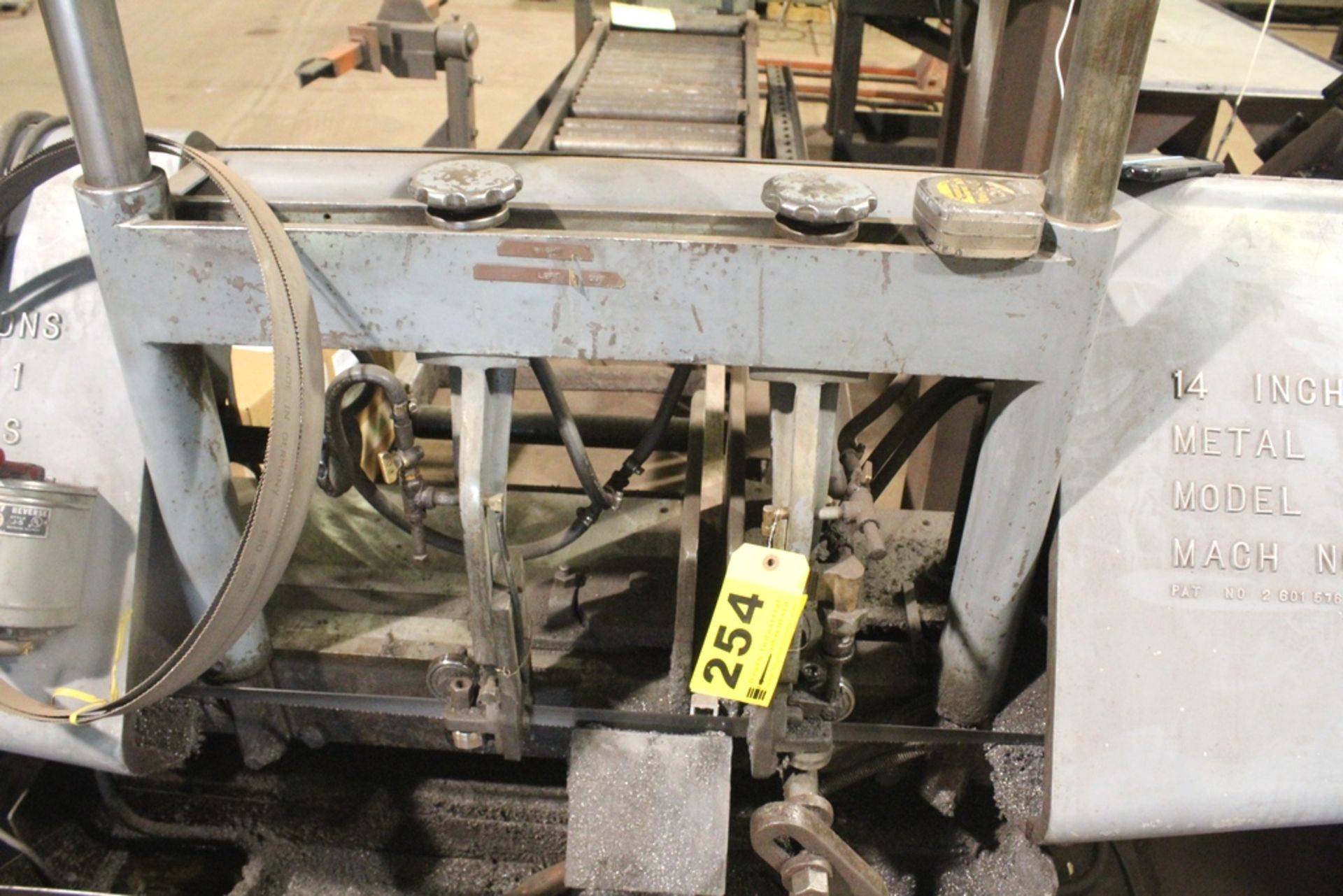 WELLS MODEL  F611117 HORIZONTAL METAL CUTTING BAND SAW S/N F611117: - Image 3 of 6