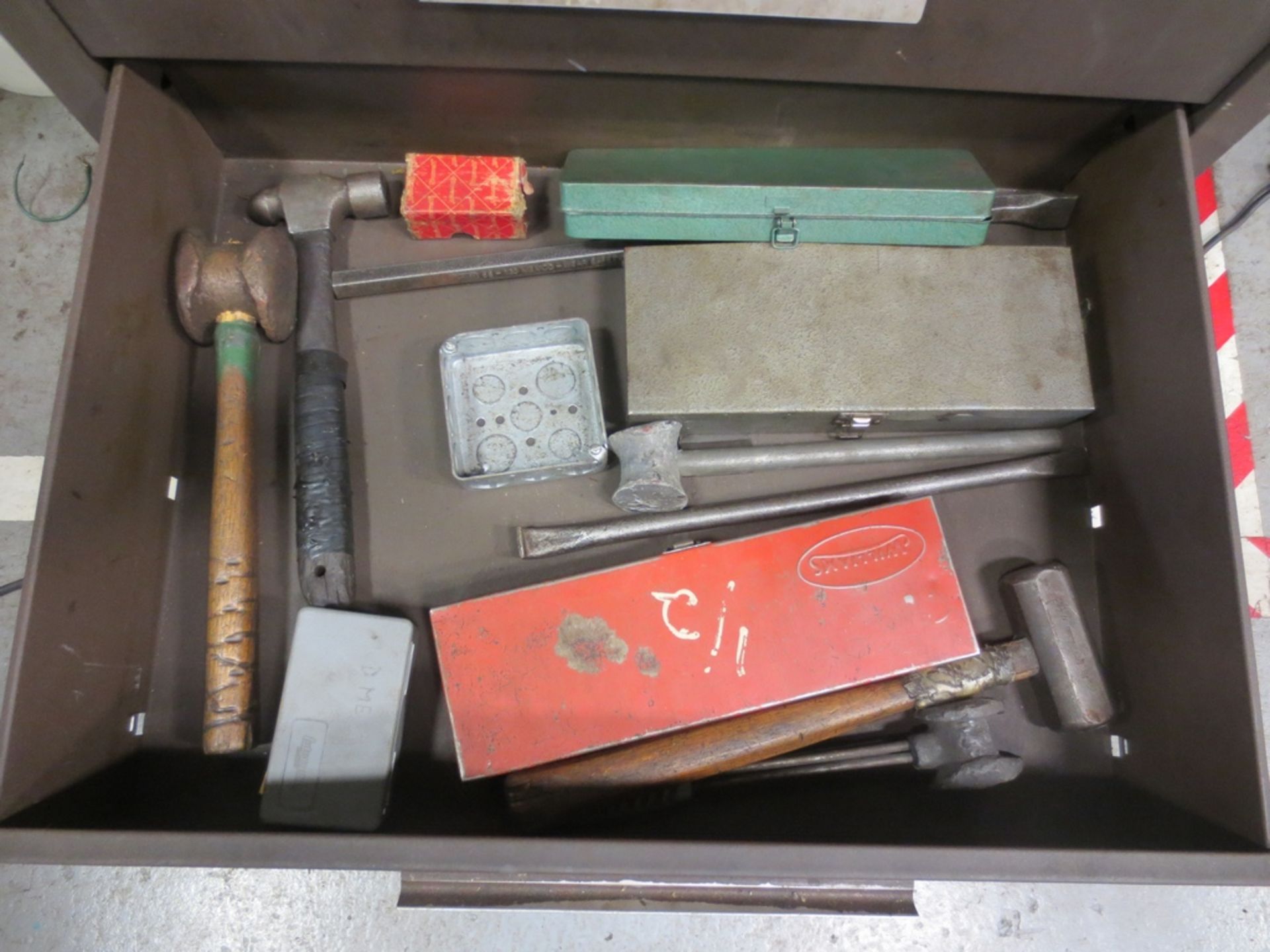 KENNEDY TOOL BOX WITH CONTENTS OF TOOLS, BOLTS, SCREWS, SEALS ETC. - Image 6 of 6