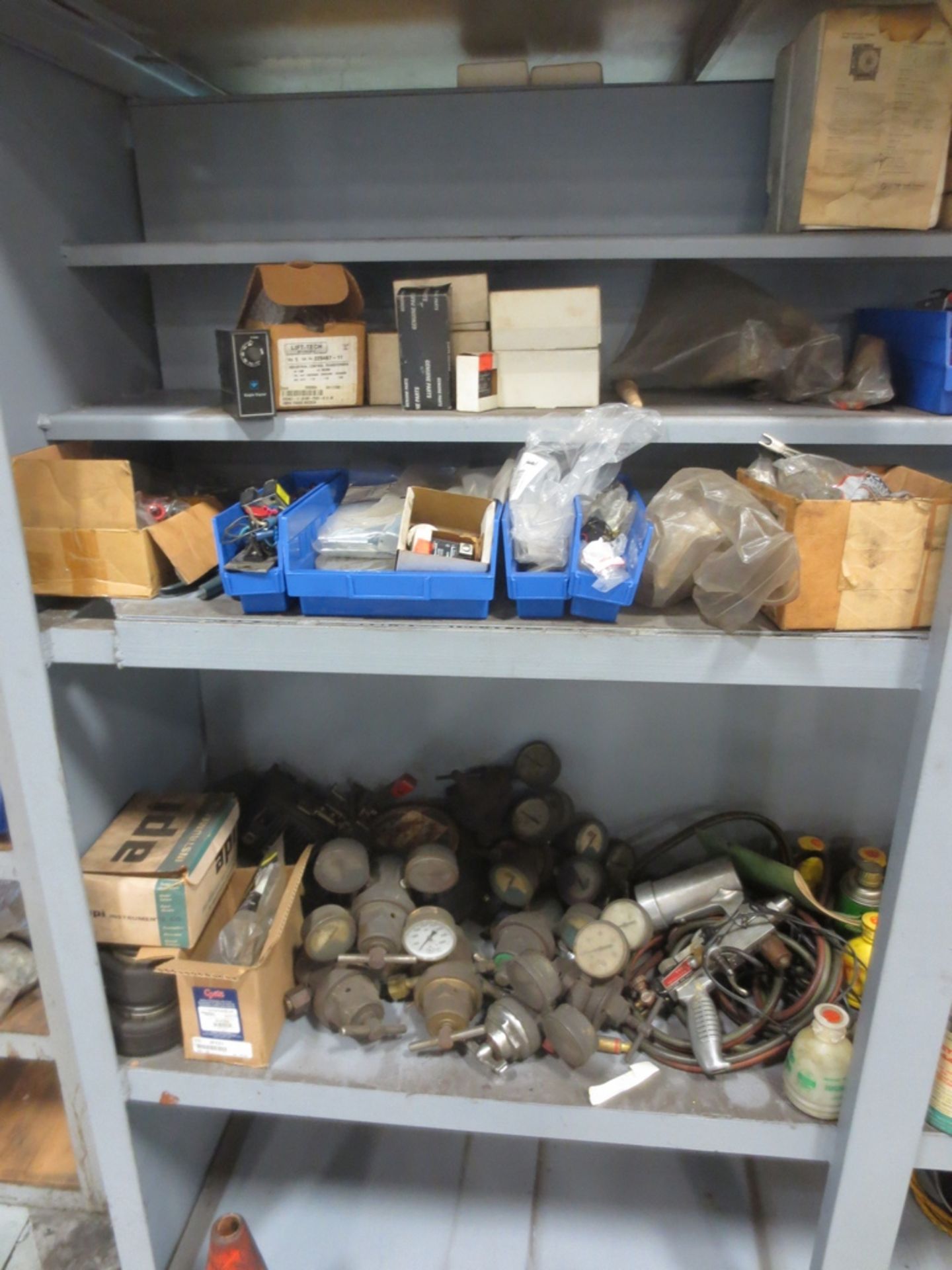 CONTENTS OF SHELF, WELDING ACCESSORIES, ETC. - Image 4 of 4