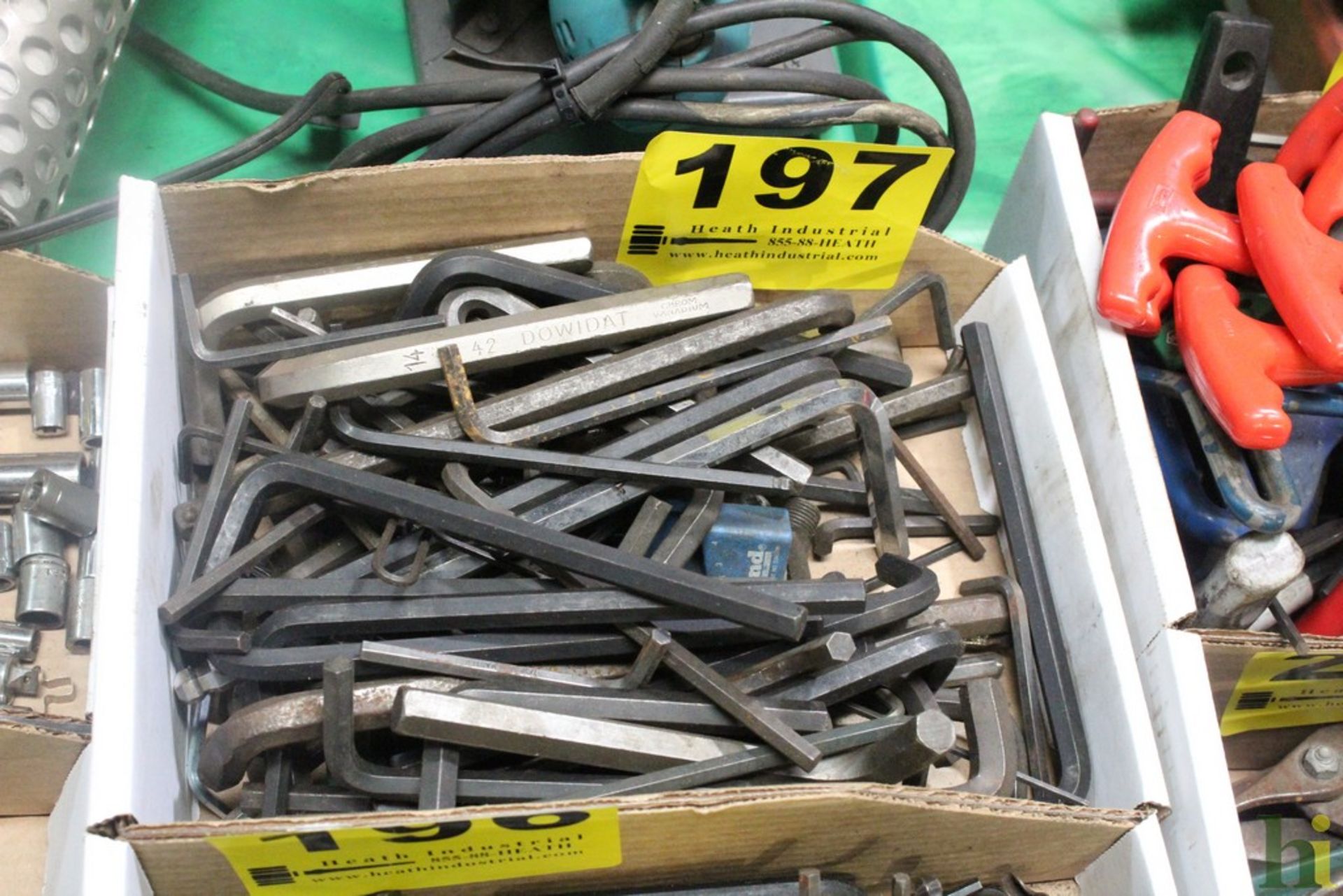 LARGE ASSORTMENT OF ALLEN WRENCHES IN BOX