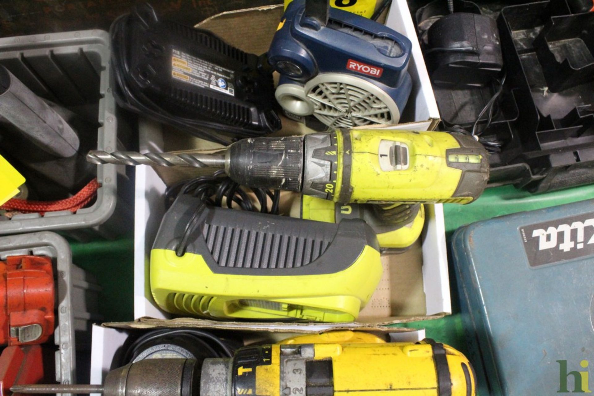 RYOBI MODEL P202 RECHARGEABLE DRILL WITH BATTERY AND CHARGER