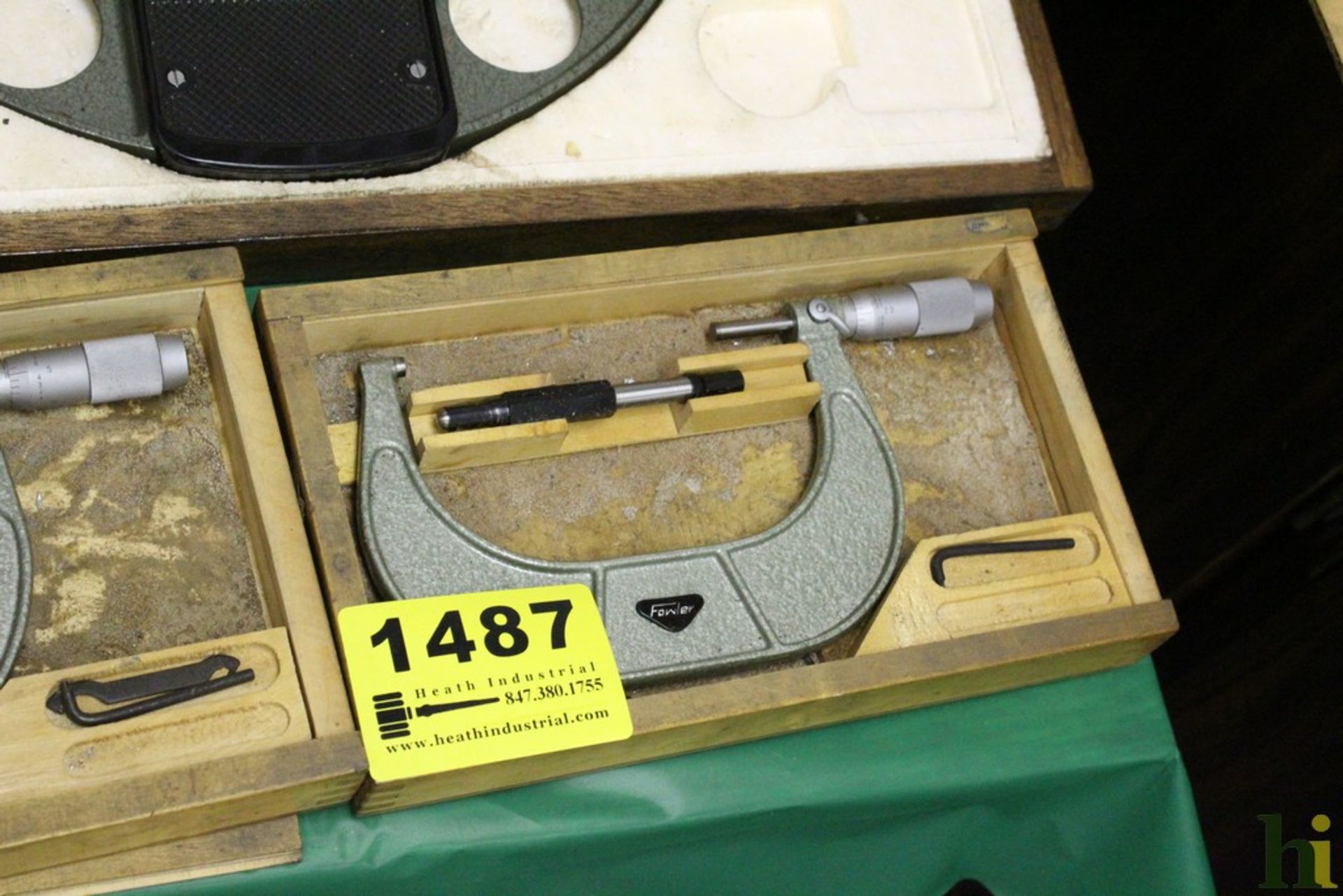 FOWLER MICROMETER, 4"-5", .001, WITH STANDARD AND CASE