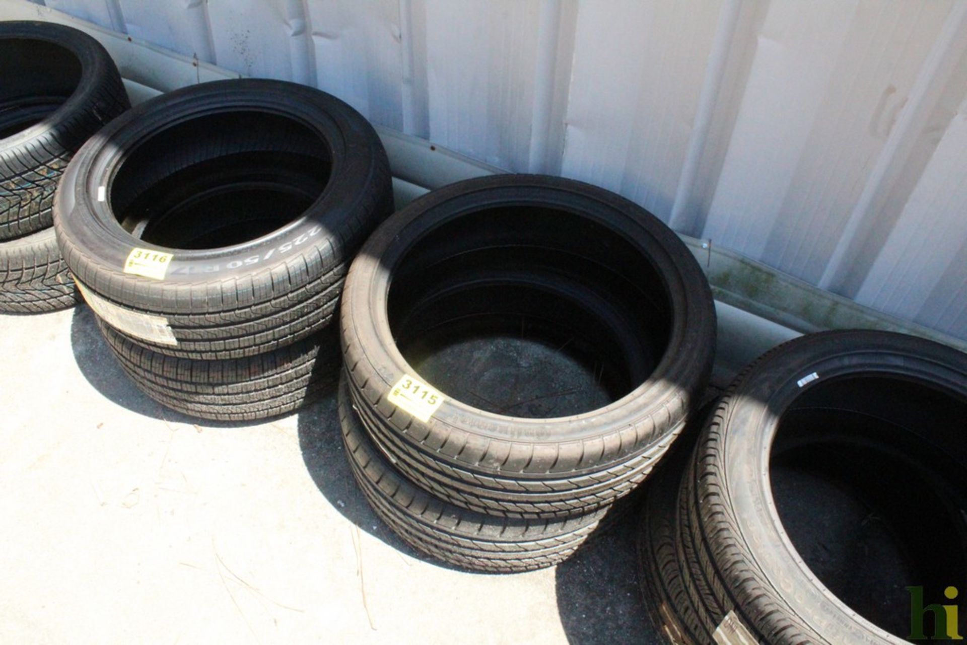 (2) CONTINENTAL TIRES, 245/40ZR19