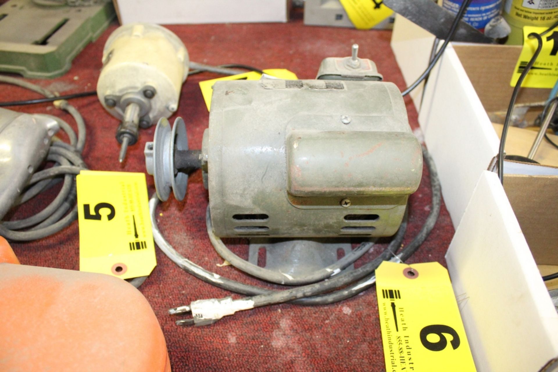 1/3 HP ELECTRIC MOTOR WITH ON/OFF SWITCH