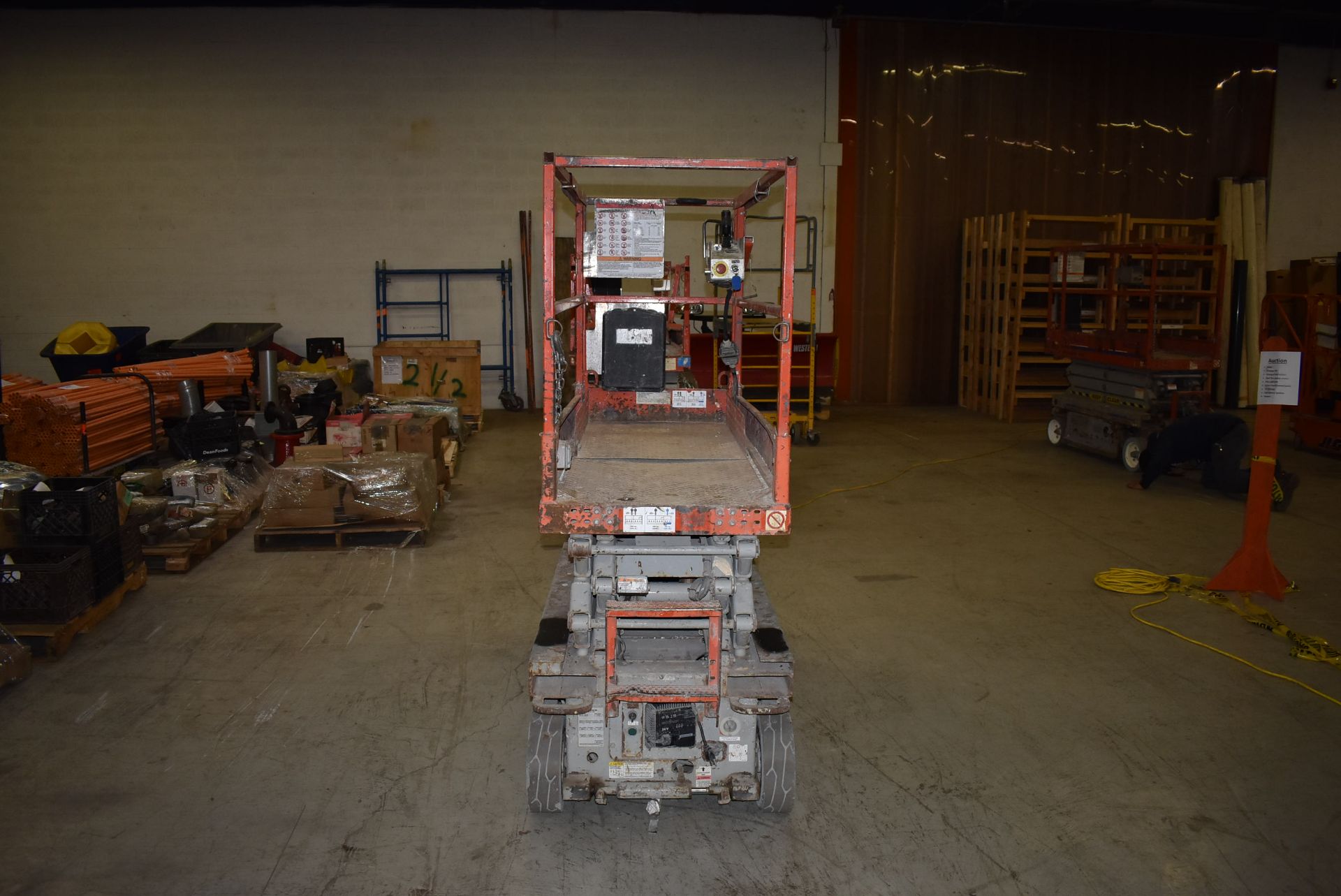 SKYJACK SJIII 3219 19 FT ELECTRIC SCISSOR LIFT S/N: 240664 (2004), 550 LB PLATFORM CAPACITY, 25 FT - Image 8 of 14