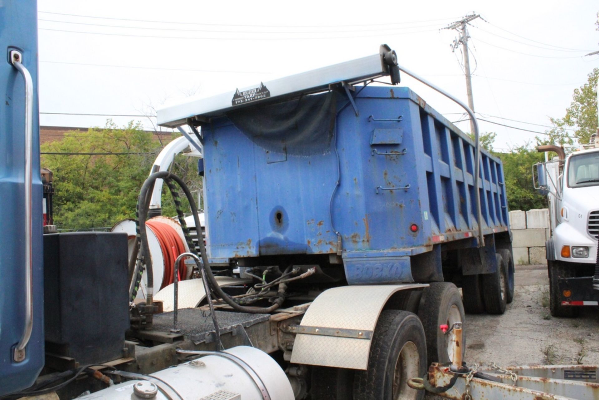 BOBKO 24 FT FRAMELESS T/A END DUMP TRAILER SPRING SUSP.