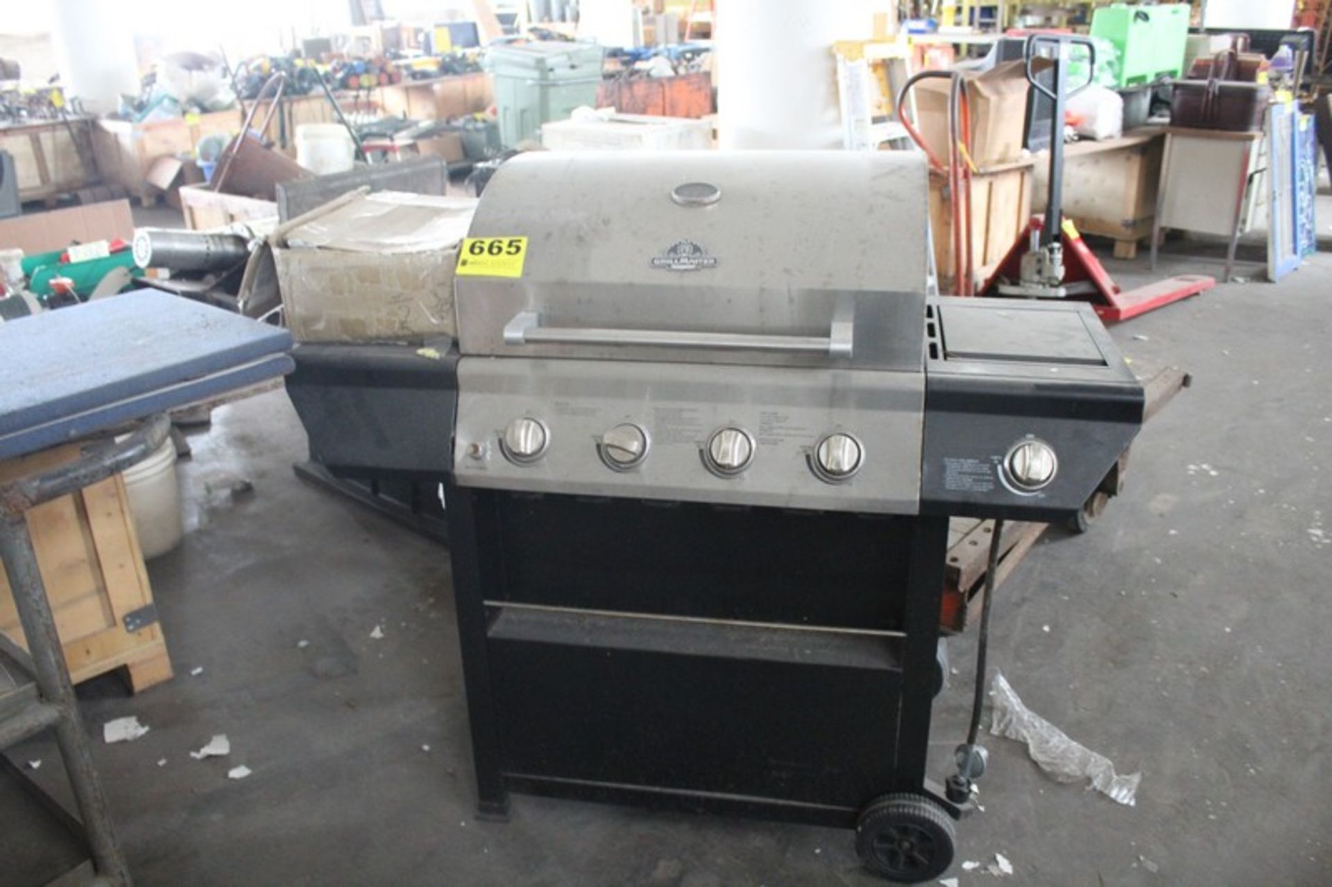 GRILLMASTER STAINLESS STEEL GRILL