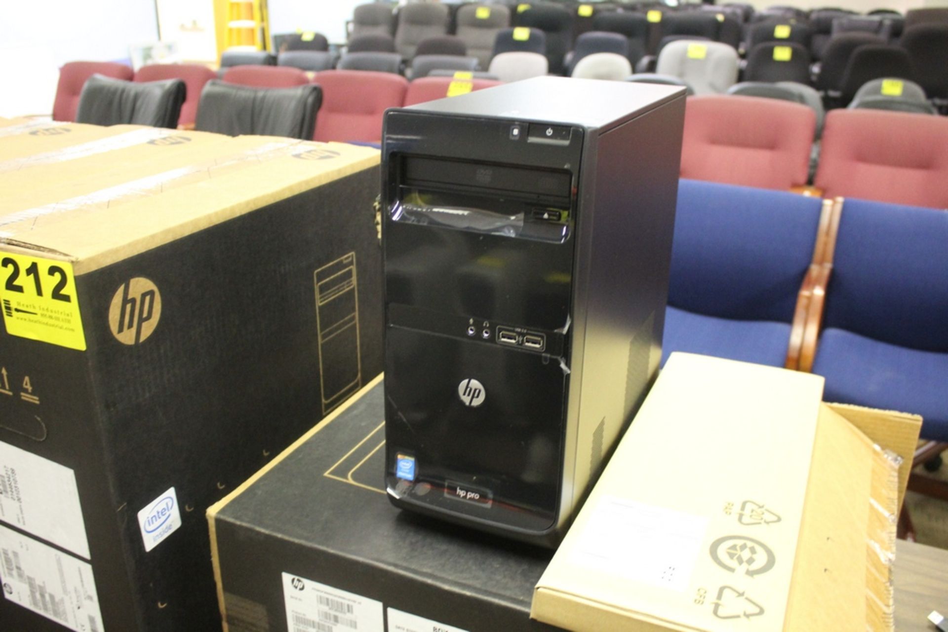 HP Desktop PC 3500 E3T54UT#ABA Pentium Dual Core G2030 (3.00 GHz) 2 GB DDR3 500 GB HDD Intel HD