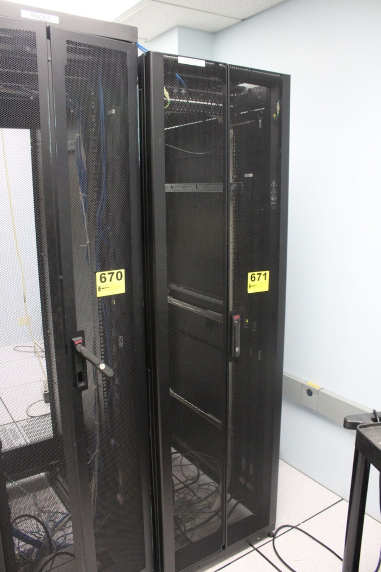 APC SERVER RACL 73" X 23" X 42" WITH DOORS