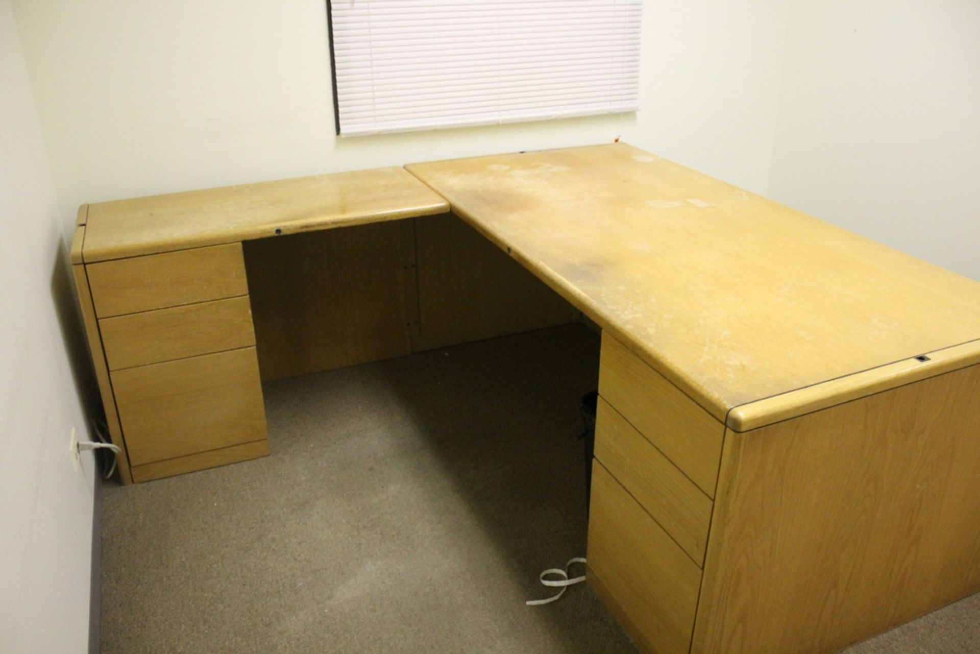 WOOD OFFICE DESK, 72" X 78" WITH TABLE 42" X 24" - Image 2 of 3