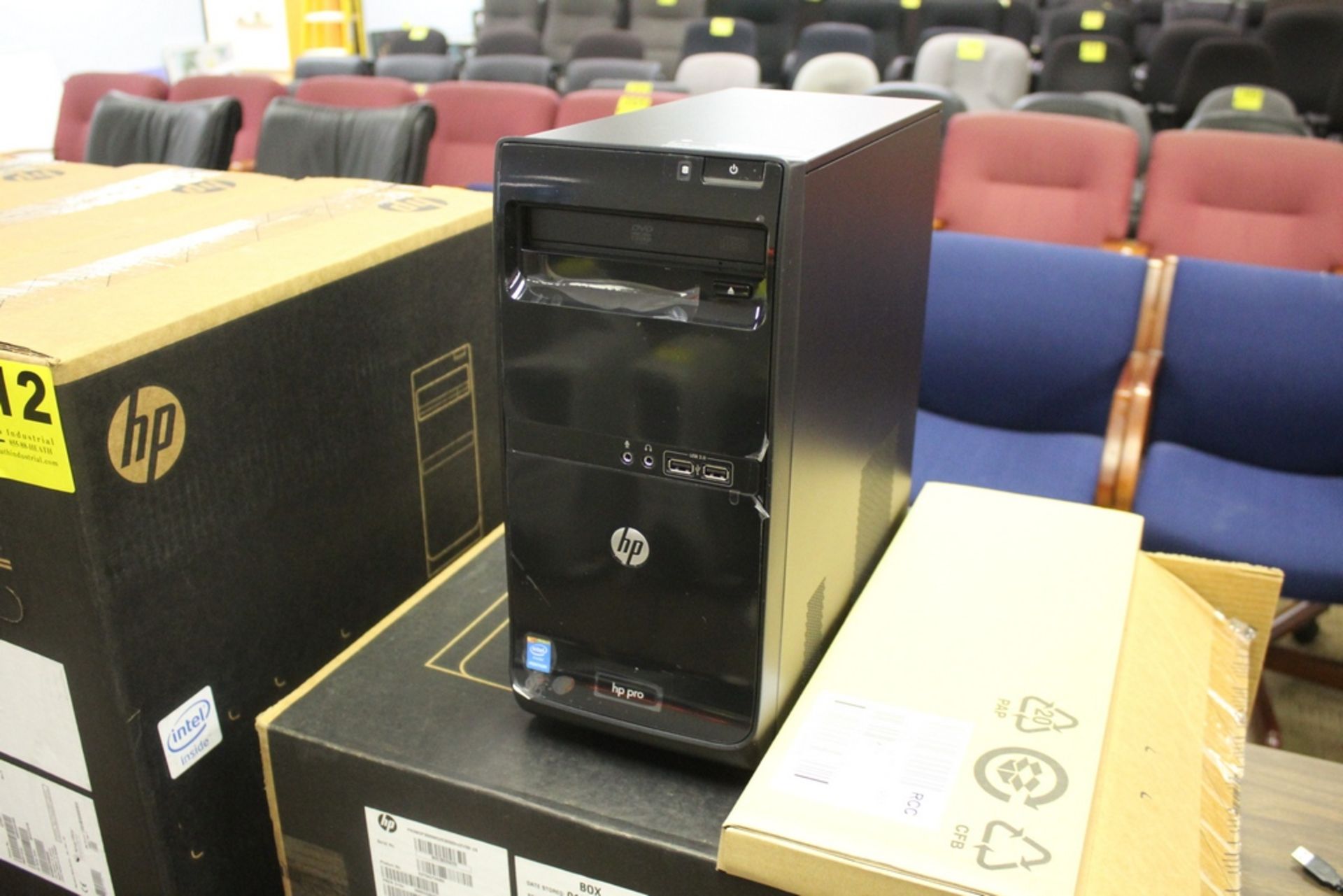 HP Desktop PC 3500 E3T54UT#ABA Pentium Dual Core G2030 (3.00 GHz) 2 GB DDR3 500 GB HDD Intel HD