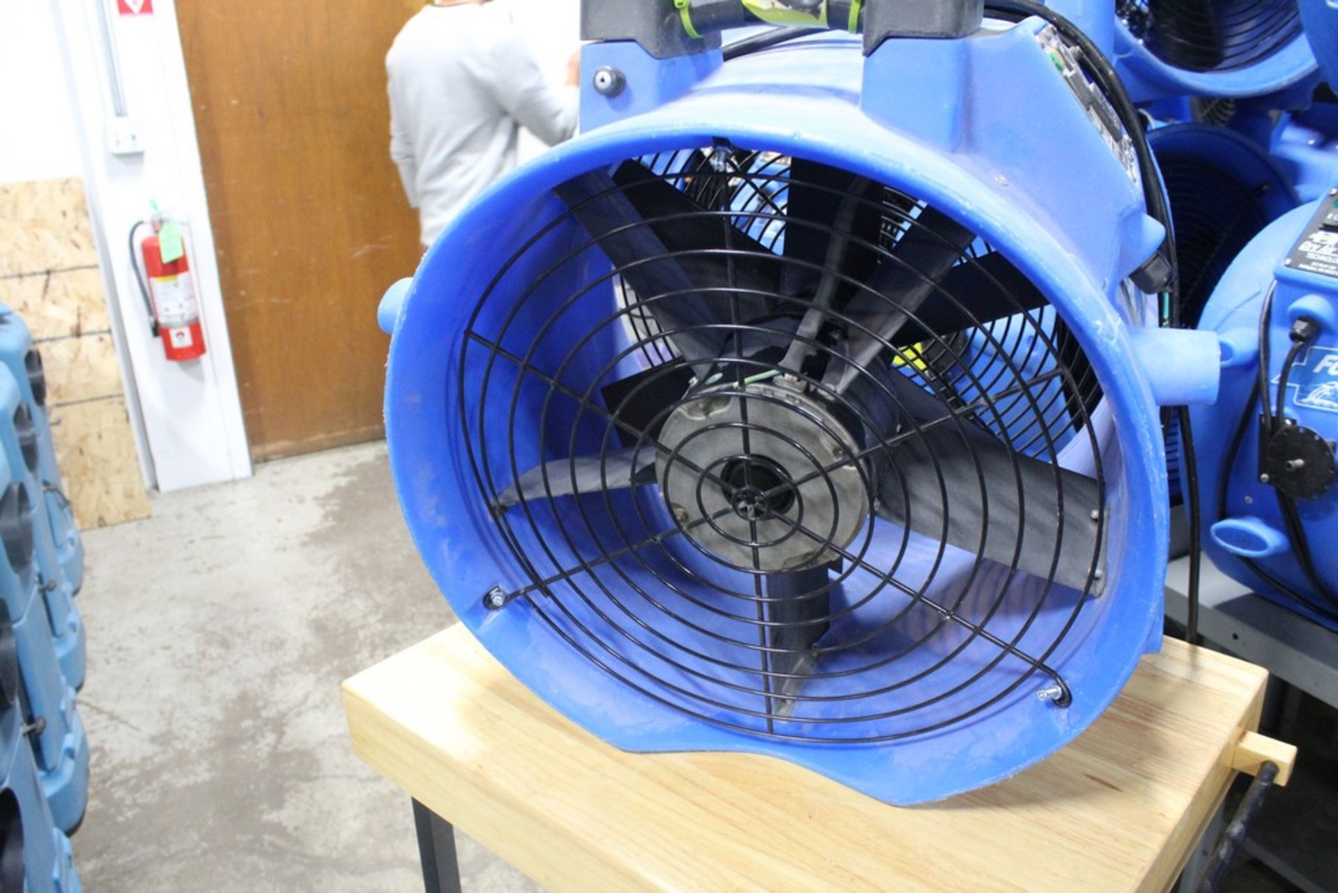 DRY AIR TECHNOLOGY FORCE 9 STACKABLE AIR MOVER - Image 4 of 4