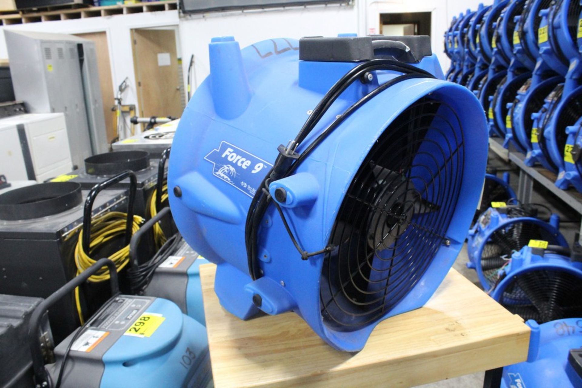 DRY AIR TECHNOLOGY FORCE 9 STACKABLE AIR MOVER - Image 3 of 3