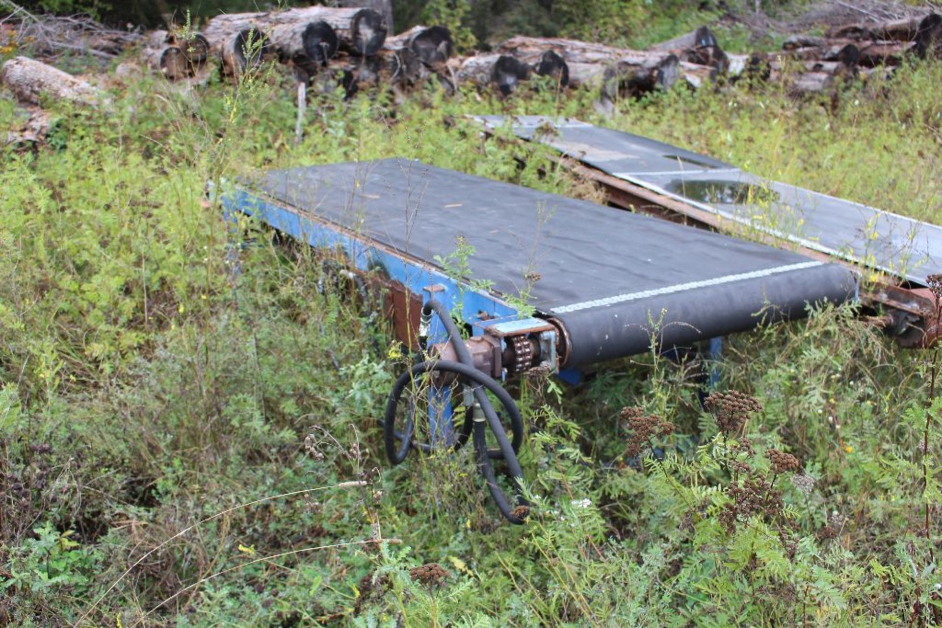 36"x9' hydraulic drive board conveyor. - Image 2 of 3