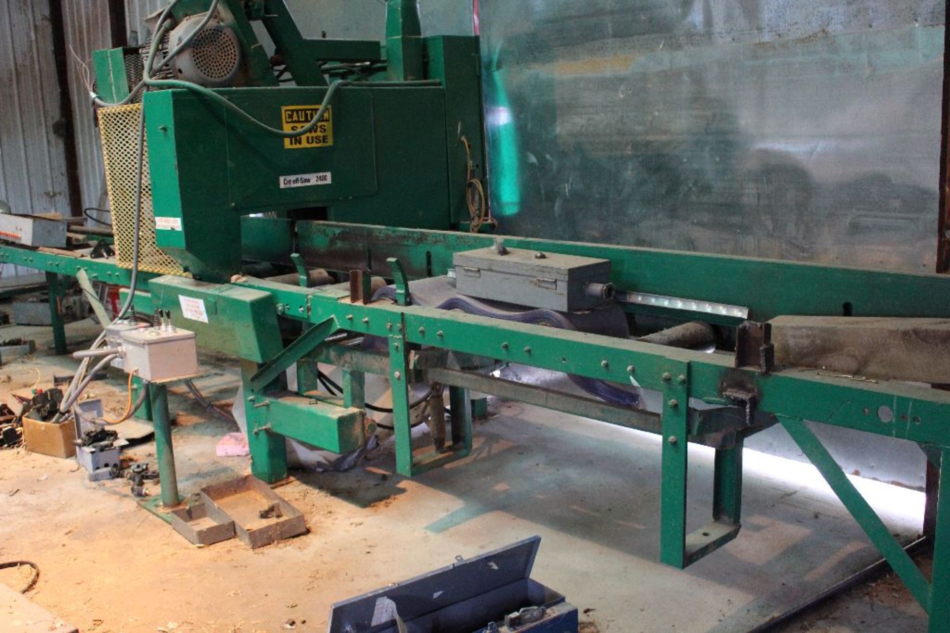 Pendew 2400 chopsaw w/infeed and outfeed. - Image 2 of 5
