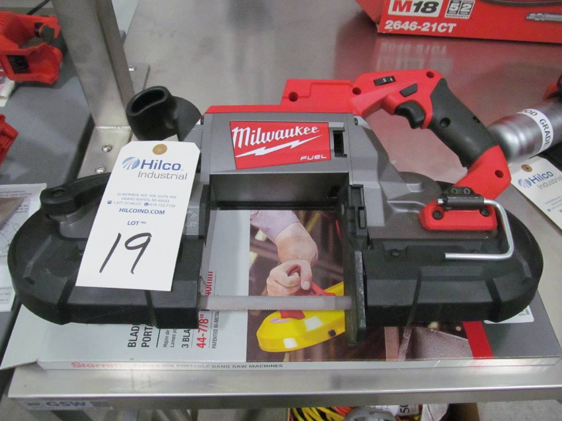 Milwaukee Cat # 2729-20 Portable Cordless Band Saw