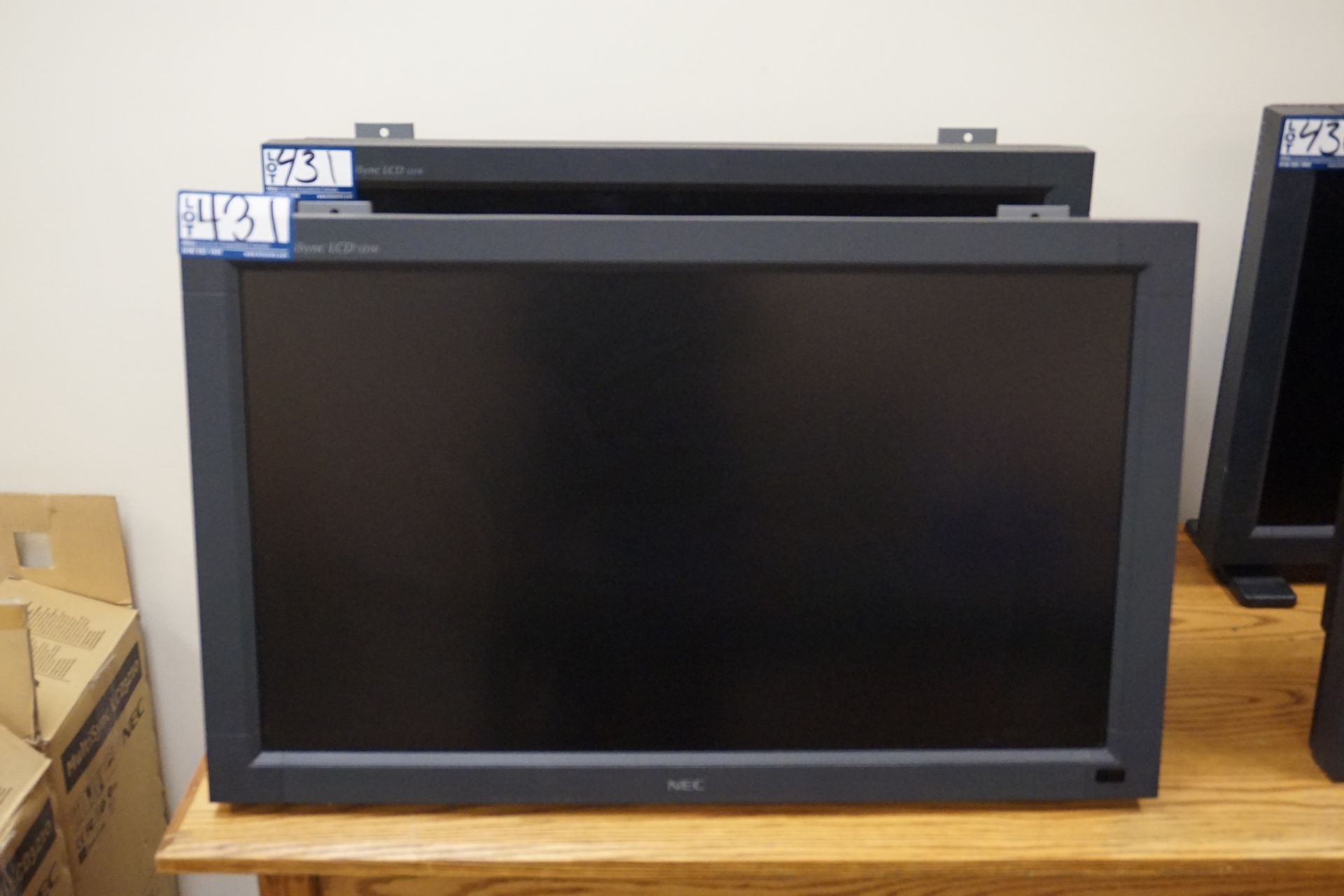 NEC Model MultiSync LCD3210 Monitors