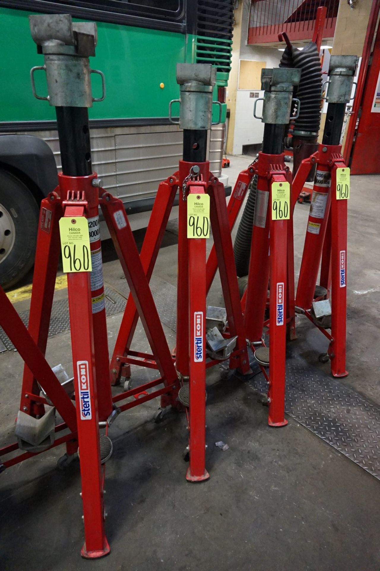 Steril Koni Model 39225300 Type JS H8 18,000-Lbs. Capacity Jack Stands