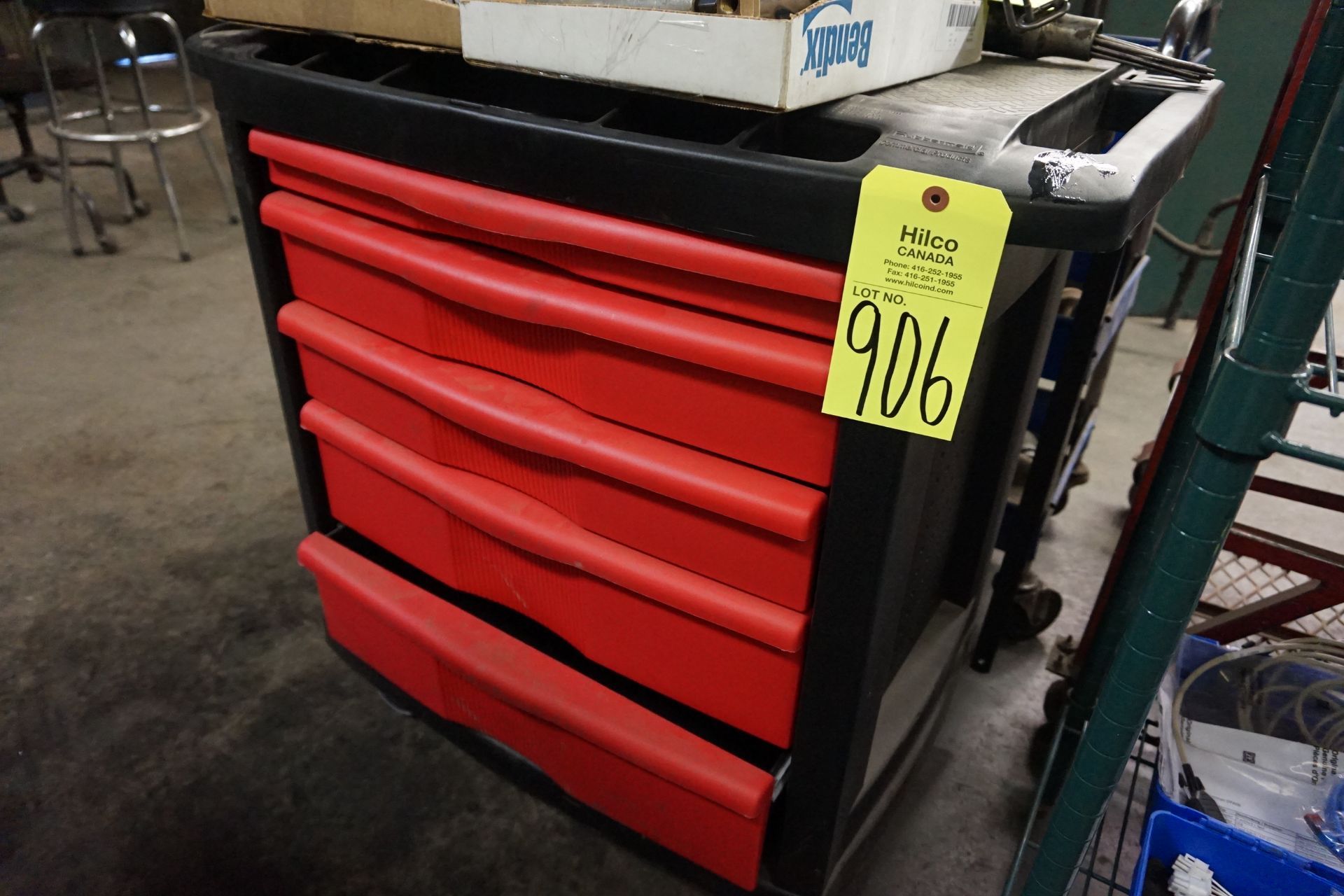 Rubbermaid Tool Box with Red Cart